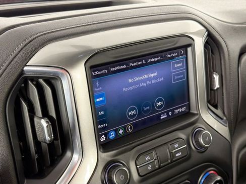 Used 2021 Chevrolet Silverado 1500 LT image 14