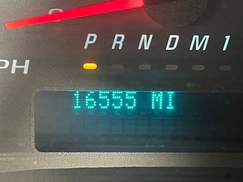 Used 2023 GMC Savana 2500 w/ Driver Convenience Package image 15