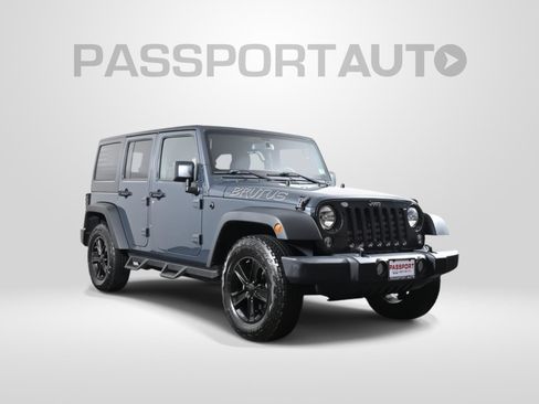 Used 2018 Jeep Wrangler Unlimited Sport S image 3