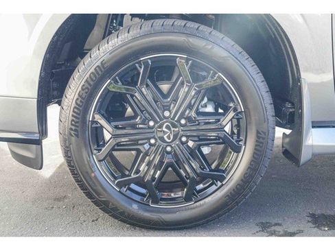 New 2026 INFINITI QX80 4WD w/ Sport Exterior Package image 9