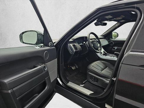 Used 2019 Land Rover Range Rover Sport Supercharged image 18