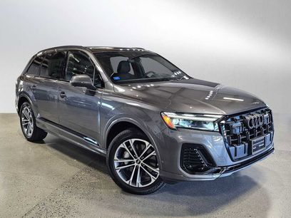New 2025 Audi Q7 2.0T Premium