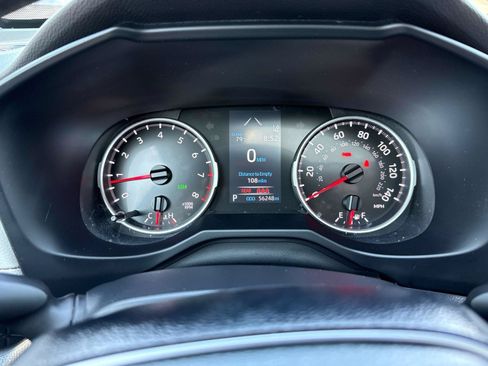Used 2021 Toyota RAV4 XLE Premium FWD image 22
