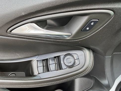 Used 2024 Buick Encore GX Preferred FWD image 13