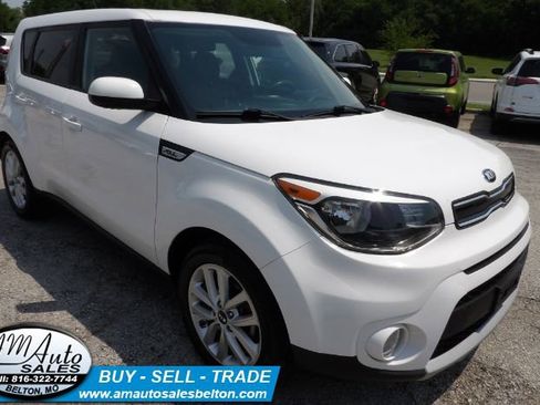 Used 2019 Kia Soul + image 7