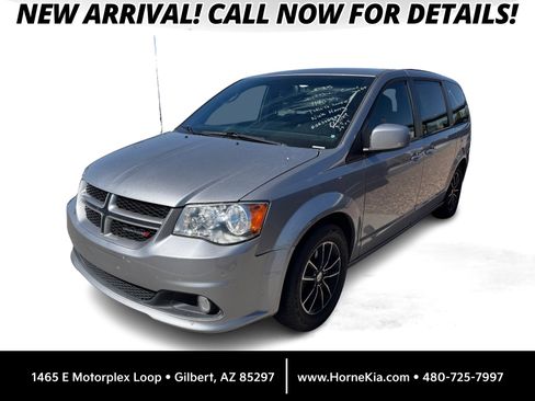 Used 2018 Dodge Grand Caravan GT image 1