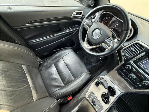 Used 2014 Jeep Grand Cherokee Limited image 10