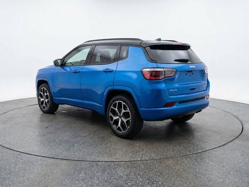 Used 2025 Jeep Compass Limited AWD/4WD image 6