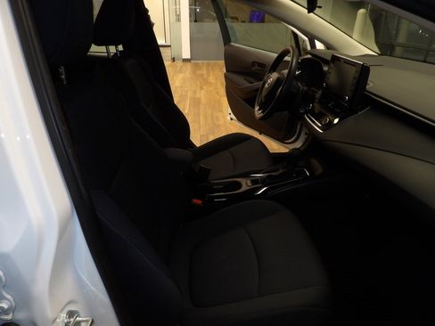 Used 2022 Toyota Corolla LE image 14