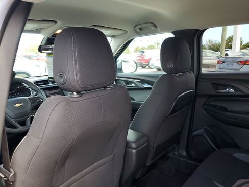 Used 2023 Chevrolet TrailBlazer LT AWD/4WD image 11