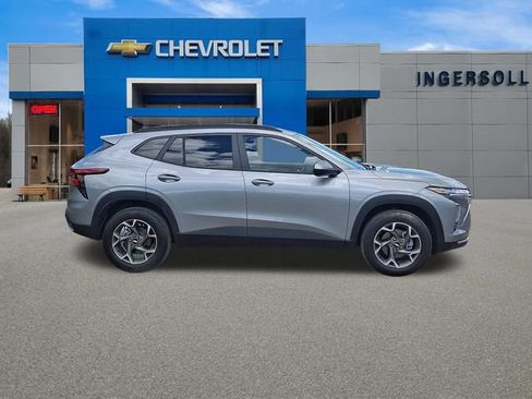 Used 2026 Chevrolet Trax LT w/ Driver Confidence Package FWD image 20