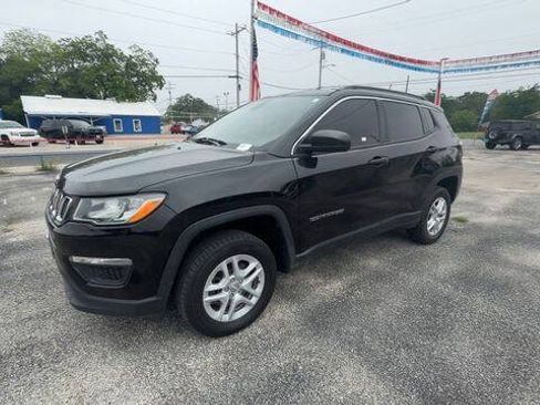 Used 2020 Jeep Compass Sport AWD/4WD image 4