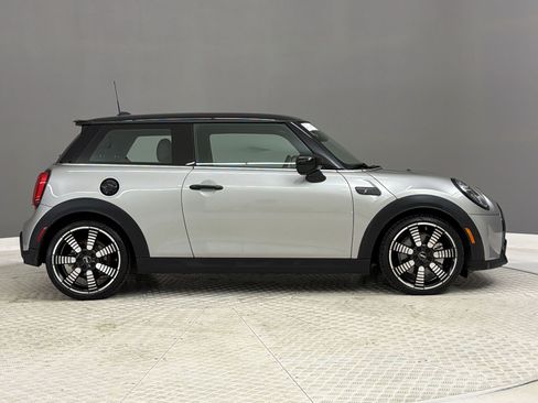 Used 2024 MINI Cooper S FWD image 8