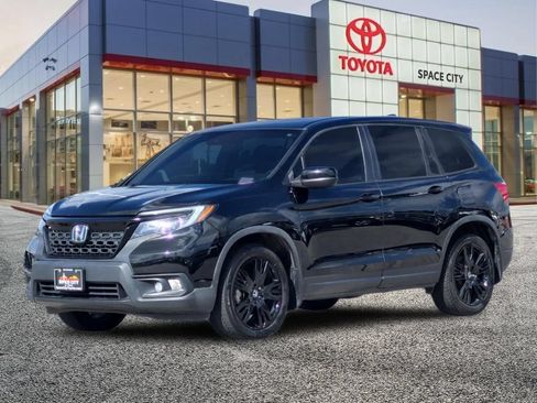 Used 2021 Honda Passport Sport image 2