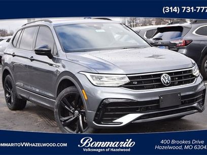 Certified 2023 Volkswagen Tiguan SE R-Line