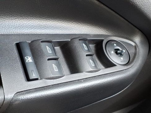 Certified 2019 Ford Escape S image 17