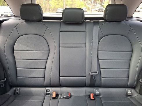 Used 2021 Mercedes-Benz GLC 300 4MATIC image 19