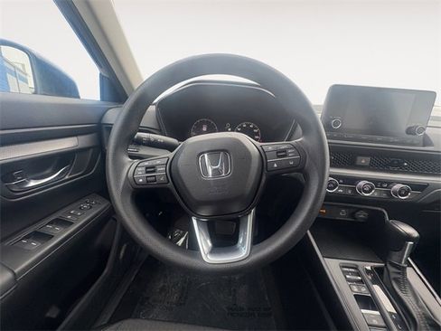 Used 2025 Honda CR-V LX image 12