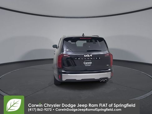 Used 2025 Kia Telluride S AWD/4WD image 12