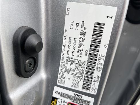 Used 2023 Toyota Tundra Limited image 23