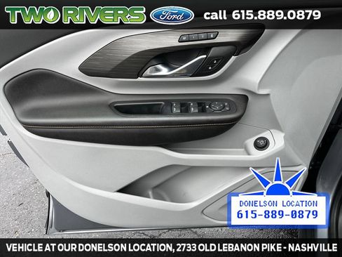 Used 2020 GMC Terrain SLT w/ Preferred Package image 14