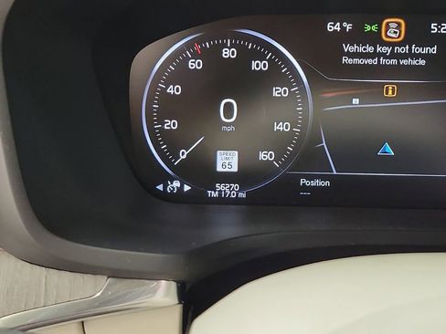 Used 2022 Volvo S60 B5 Inscription image 27