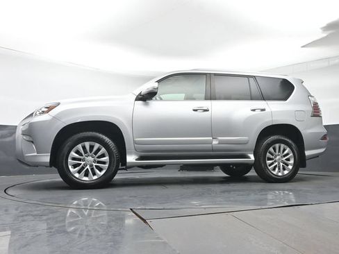 Used 2019 Lexus GX 460 Premium AWD/4WD image 34