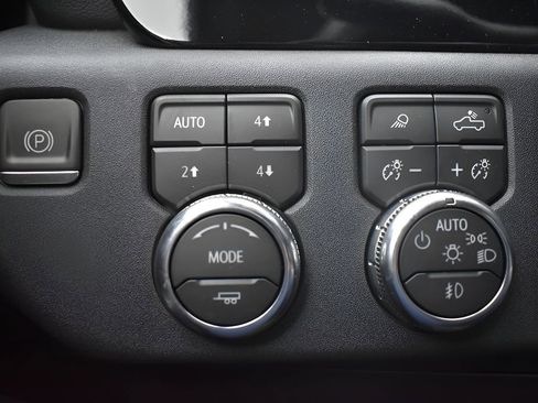 Used 2024 GMC Sierra 1500 SLT w/ X31 Off-Road Package image 24