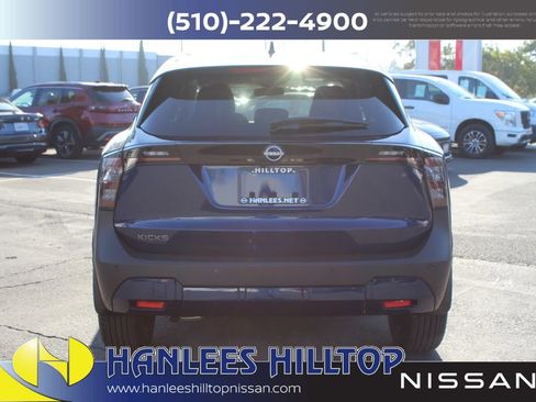 New 2026 Nissan Kicks SV image 8