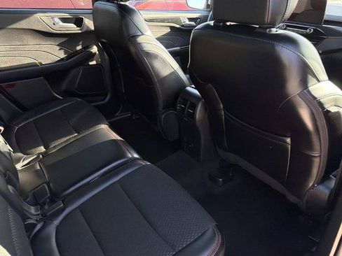 Certified 2025 Ford Escape ST-Line Select AWD/4WD image 14