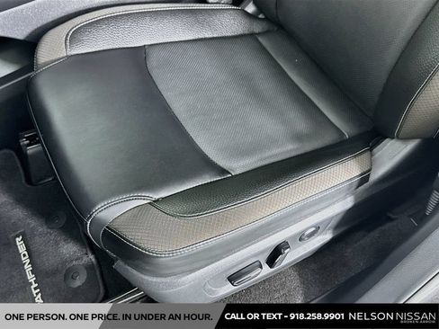 Certified 2026 Nissan Pathfinder SL FWD image 18