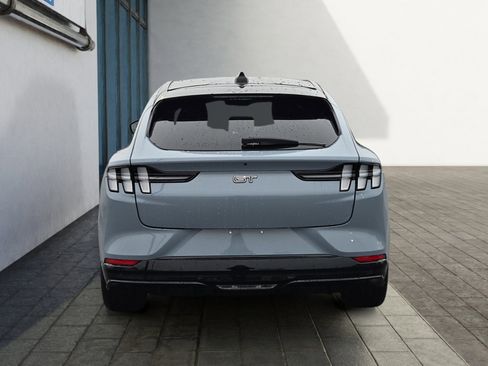 Certified 2025 Ford Mustang Mach-E GT image 4