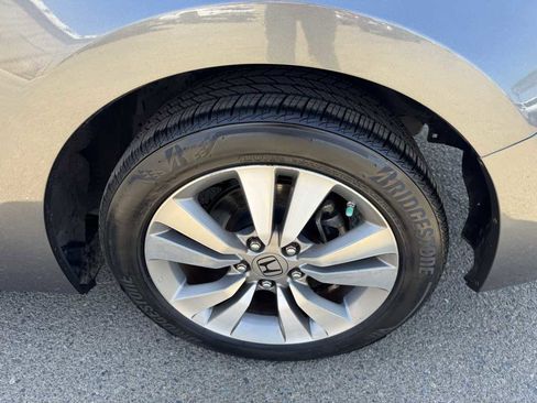 Used 2012 Honda Accord EX image 34