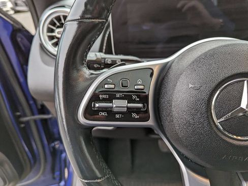 Used 2020 Mercedes-Benz GLB 250 4MATIC image 17