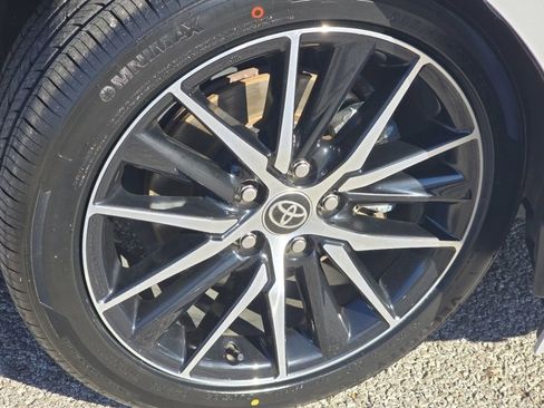 Used 2023 Toyota Camry SE image 8