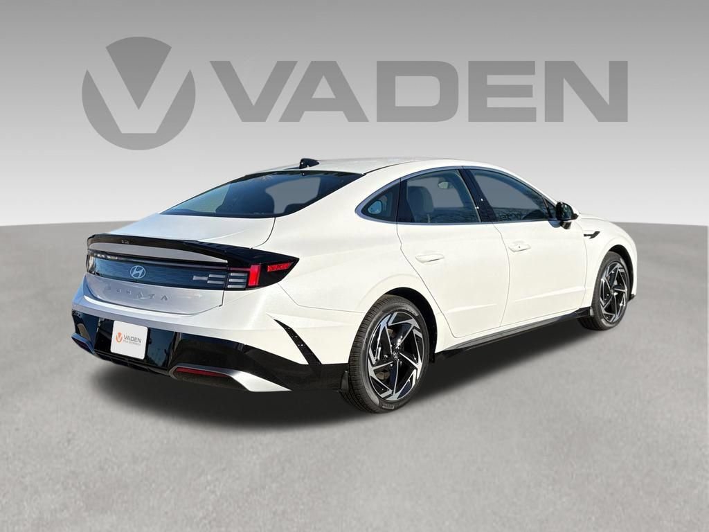 New 2026 Hyundai Sonata SEL FWD image 19