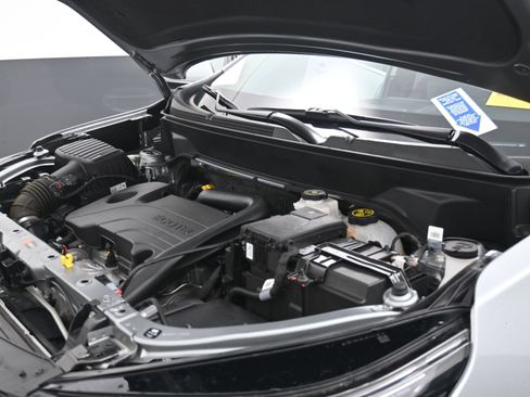 Used 2023 Chevrolet Equinox LT image 26