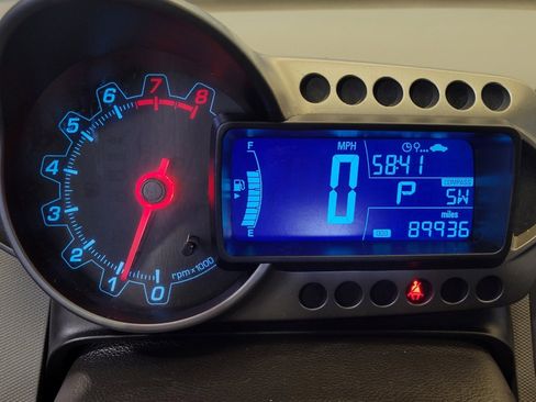 Used 2016 Chevrolet Sonic LT image 23