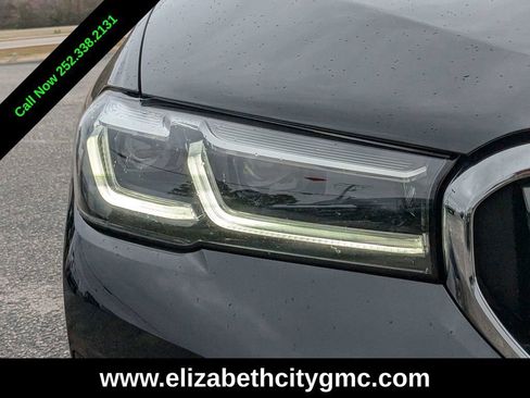 Used 2023 BMW 530i xDrive w/ Premium Package image 10