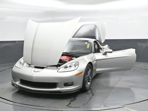 Used 2007 Chevrolet Corvette Z06 w/ Preferred Equipment Group RWD image 46