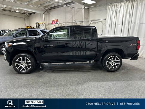Used 2024 Chevrolet Colorado Z71 w/ Z71 Convenience Package 2 AWD/4WD image 5