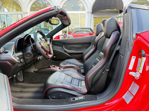 Used 2015 Ferrari 458 Spider RWD image 38