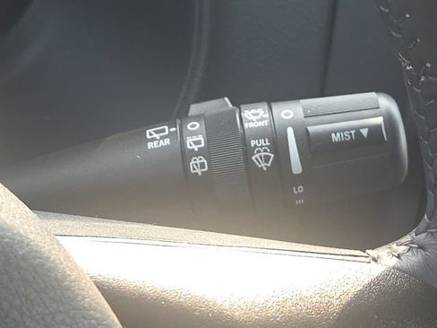 Used 2015 Jeep Patriot Latitude AWD/4WD image 31