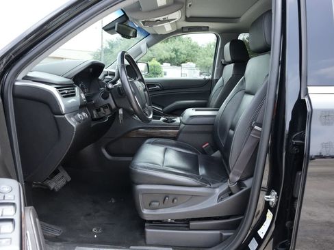 Used 2017 Chevrolet Tahoe LT w/ LT Midnight Edition AWD/4WD image 17