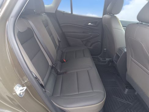 Used 2024 Chevrolet Trax ACTIV w/ Driver Confidence Package FWD image 16