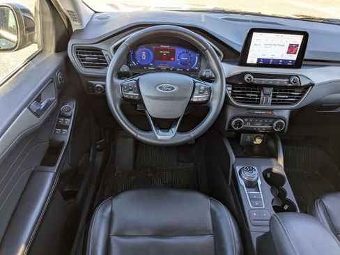 Used 2022 Ford Escape SEL w/ Technology Package image 18