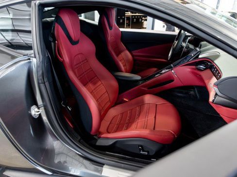 Used 2024 Ferrari Roma RWD image 30