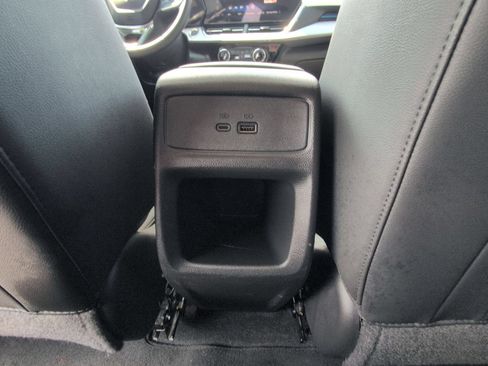 Used 2024 Chevrolet Trax LT w/ Driver Confidence Package FWD image 25