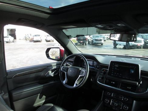 Used 2023 Chevrolet Tahoe Z71 w/ Luxury Package image 27