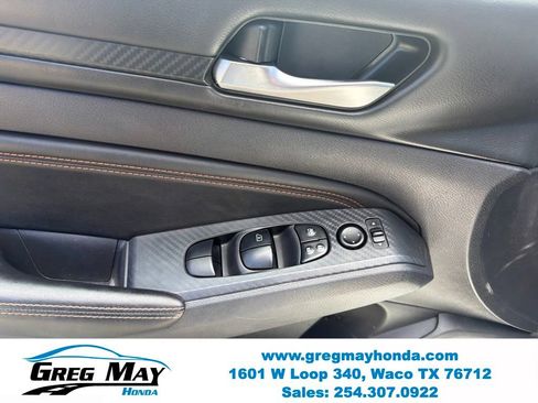 Used 2020 Nissan Altima 2.5 SR FWD image 11